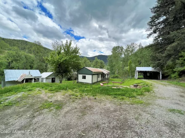 6799 Old River Rd, Kingston, ID 83839