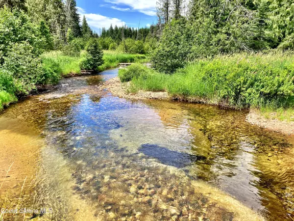 7034 Upper Gold Creek Rd, Sandpoint, ID 83864