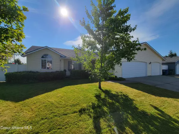 1810 N Summer Rose St, Post Falls, ID 83854