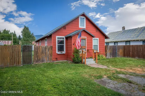 107 Humbird Dr, Kootenai, ID 83840