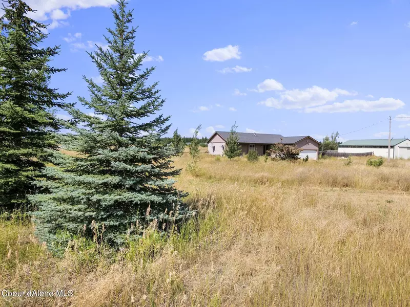 29645 N Clagstone Rd, Athol, ID 83801