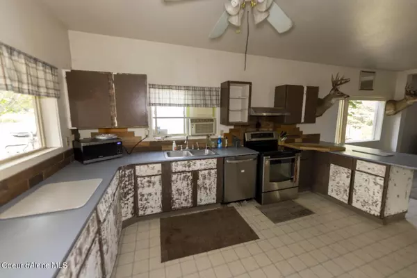 Genesee, ID 83843,434 S Jackson St