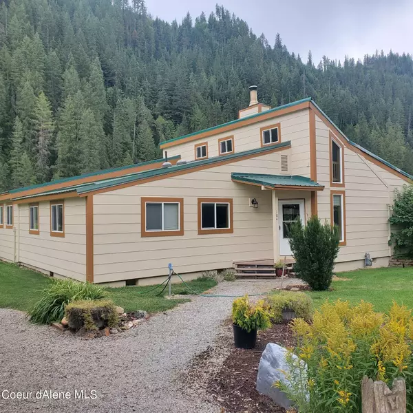 104 Tomsche Ave, Wallace, ID 83873