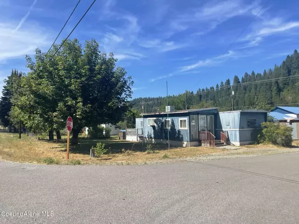 704 Yellowstone Ave, Osburn, ID 83849