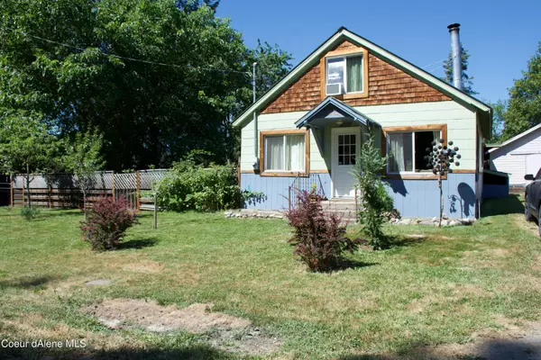 903 N Main St, Clark Fork, ID 83811