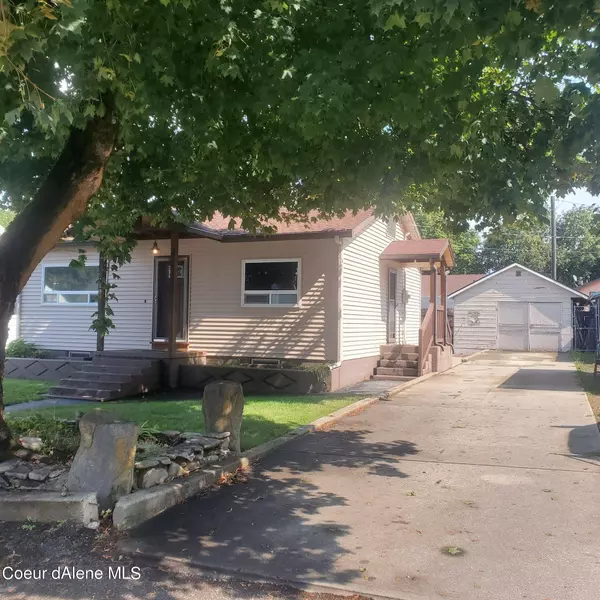 Smelterville, ID 83868,119 F St