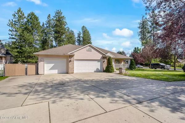 1400 S RIVERSIDE HARBOR DR, Post Falls, ID 83854