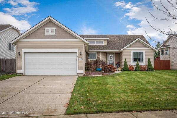 2674 N Tiatan St, Post Falls, ID 83854