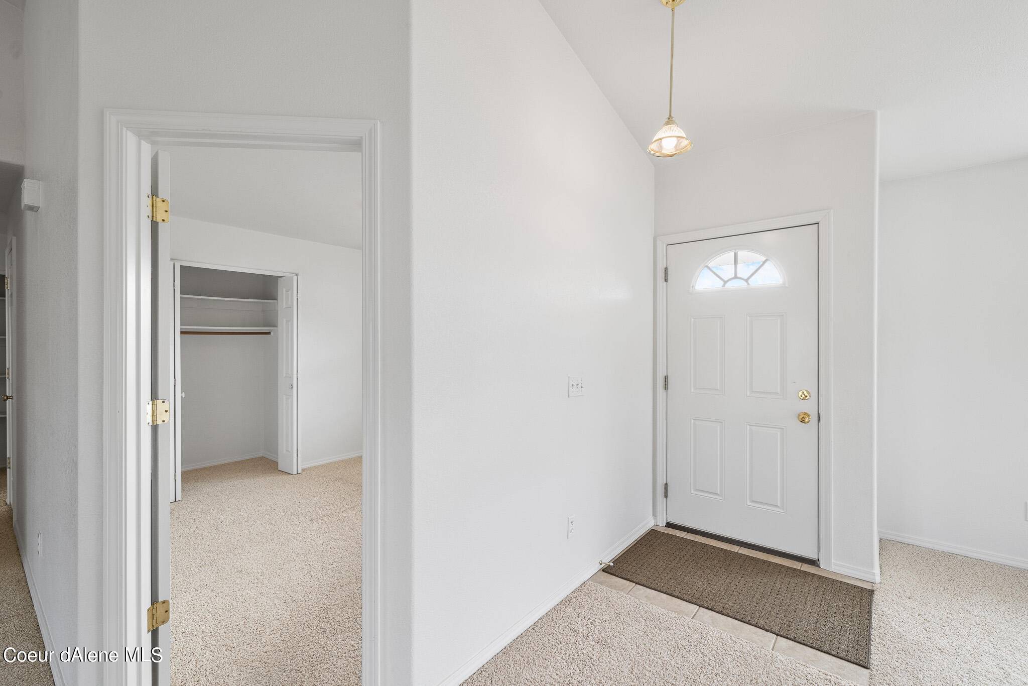 Hayden, ID 83835,9489 N Macie LOOP