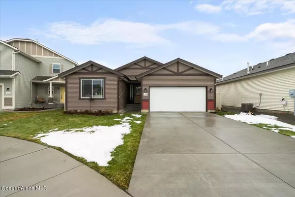 1592 N MINAM LOOP, Post Falls, ID 83854