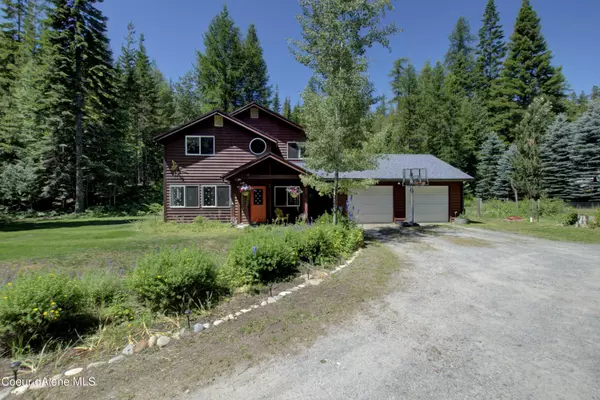 98 Fall Creek Rd, Naples, ID 83847