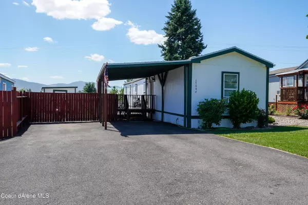 17066 W Santiago, Hauser, ID 83854