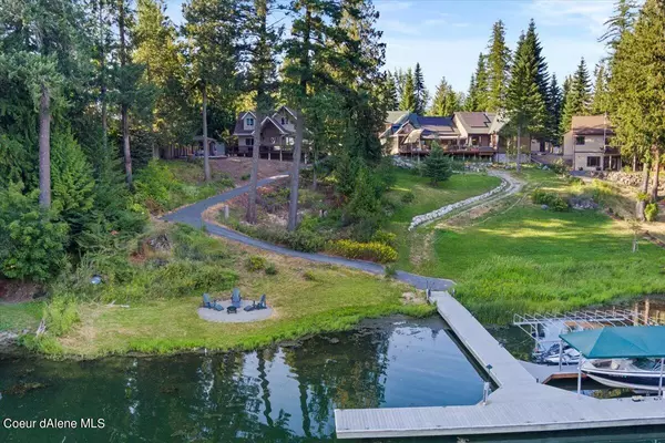 550 Whiskey Jack Road, Sandpoint, ID 83864