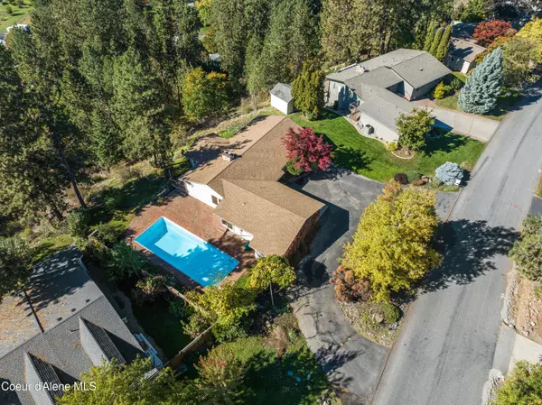 2104 E SUNDOWN DR, Coeur d'Alene, ID 83815