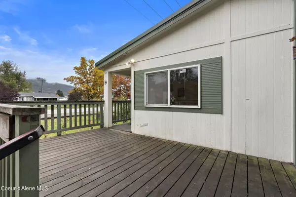 Smelterville, ID 83868