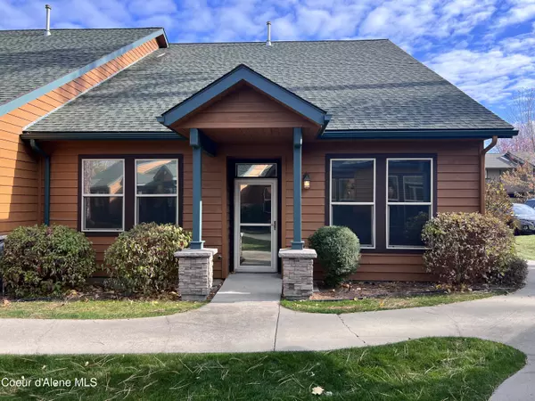 1016 Park Ave, Sandpoint, ID 83864