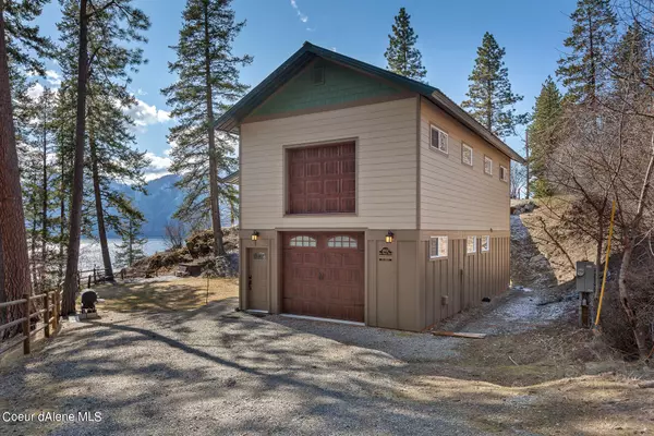 28822 E MIRACLE RD, Bayview, ID 83803