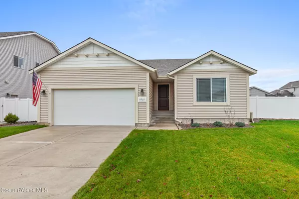 9715 N Heston LOOP, Hayden, ID 83835