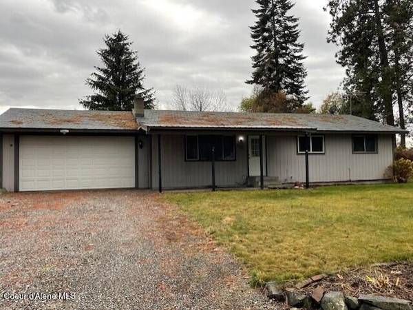 8582 W LARCH ST, Rathdrum, ID 83858