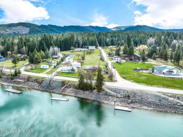 29 S Second St, Priest River, ID 83856