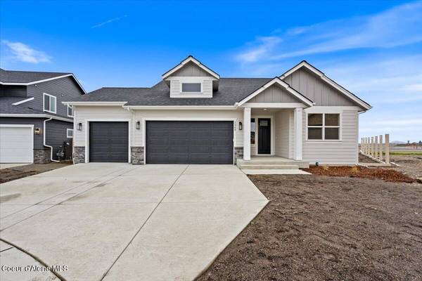 3460 N Cyprus Fox Lp, Post Falls, ID 83854