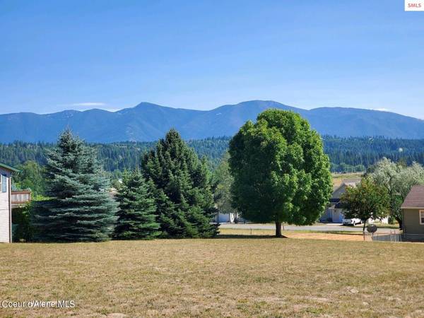 6905 Palmer St, Bonners Ferry, ID 83805