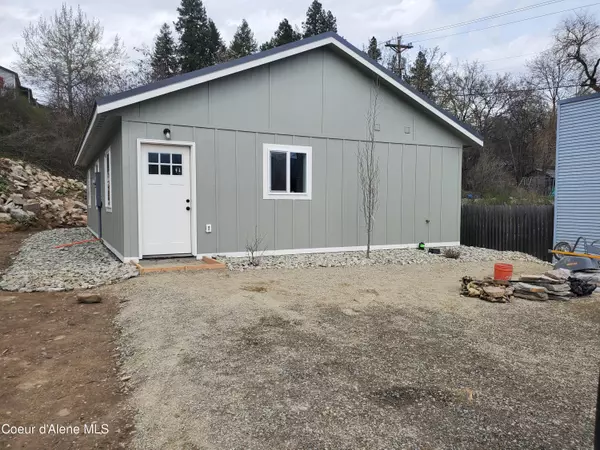 6523 Chinook St, Bonners Ferry, ID 83805