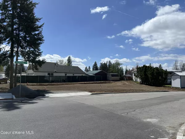 Post Falls, ID 83854,121 W CRESTVIEW DR