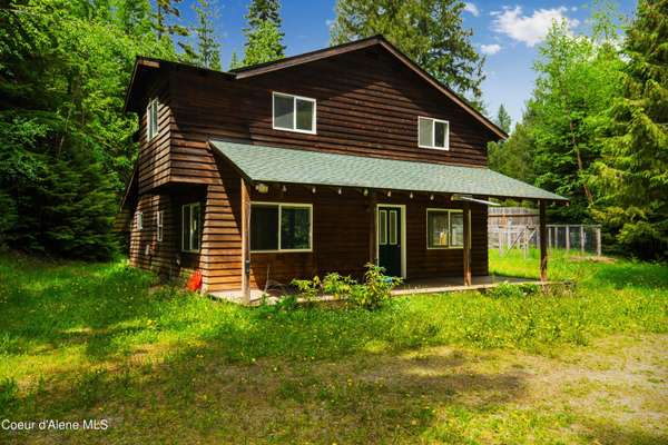 64 Fall Crk Rd, Naples, ID 83847