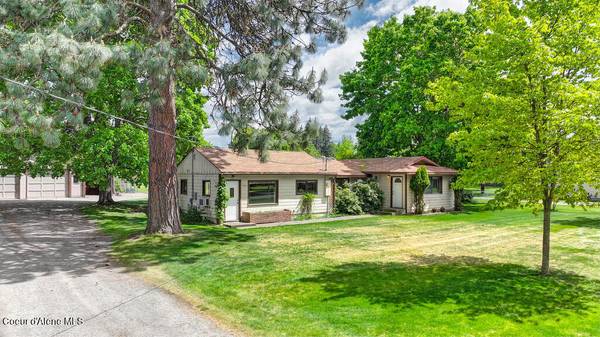 5816 N COLFAX ST, Dalton Gardens, ID 83815