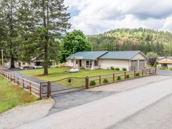Laclede, ID 83841,628 N Riley Creek Road