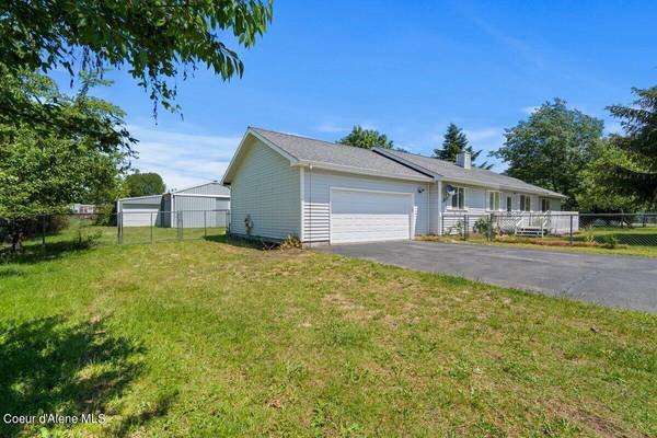 663 E DALTON AVE, Dalton Gardens, ID 83815