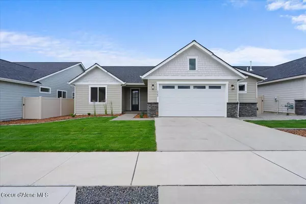 3564 N Cyprus Fox Lp, Post Falls, ID 83854