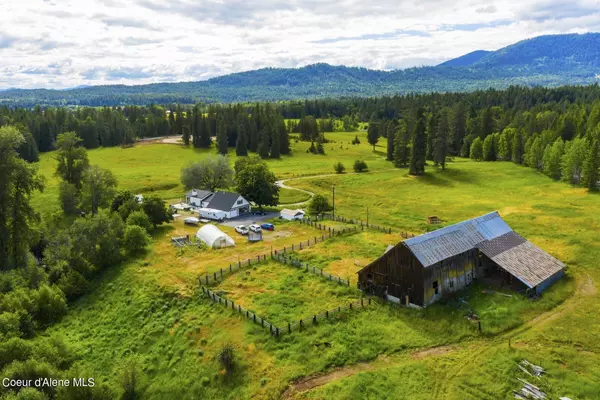 6947 Blacktail Rd, Careywood, ID 83809