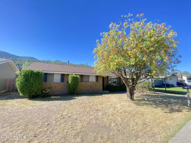 213 Emerald Dr, Kellogg, ID 83837