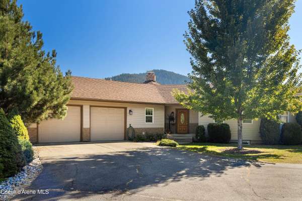 6264 N 15TH ST, Dalton Gardens, ID 83815