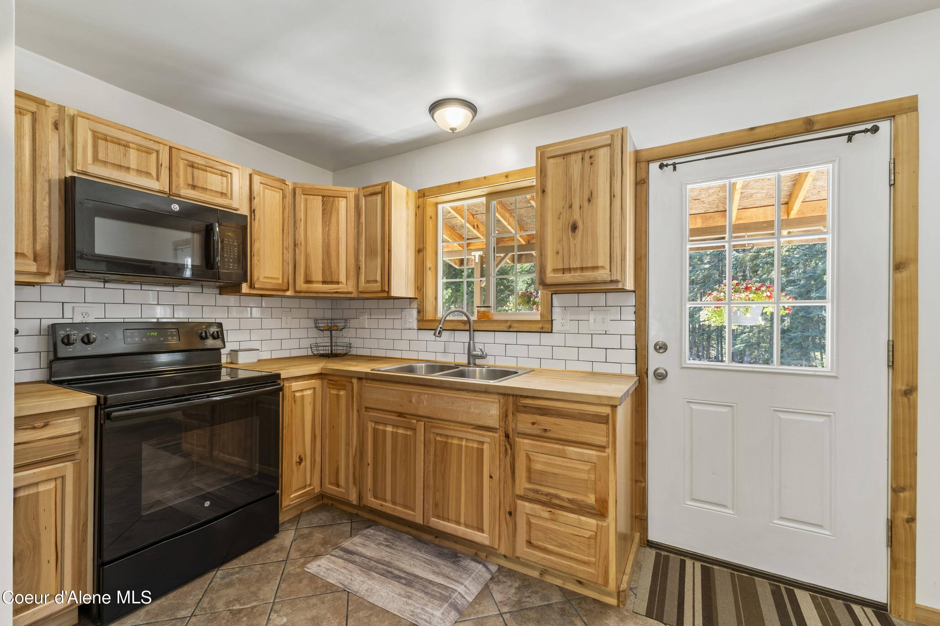 Sandpoint, ID 83864,117 Bodenstein Rd