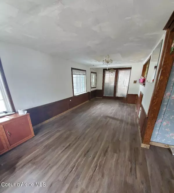 Laclede, ID 83841,14981 Highway 2