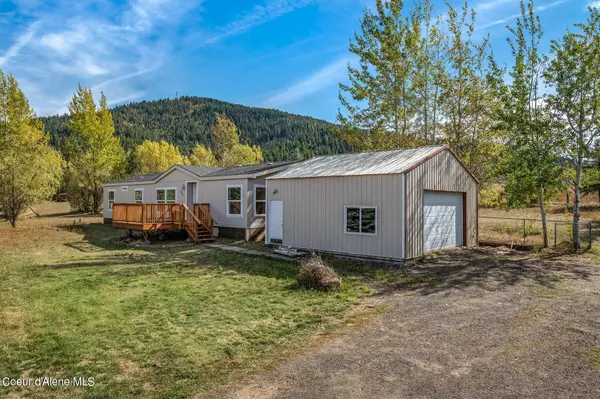 945 Q St, Plummer, ID 83851