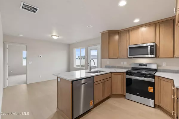 Post Falls, ID 83854,1961 N WOLLASTON DR