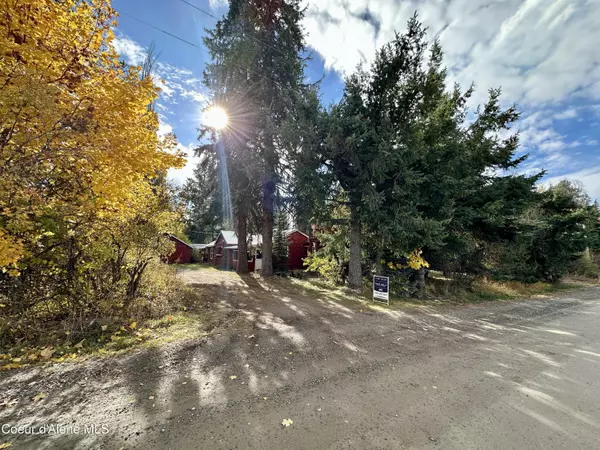 Naples, ID 83847,1557 Pleasant Valley LOOP