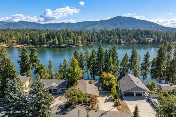 11354 N Avondale LOOP, Hayden, ID 83835