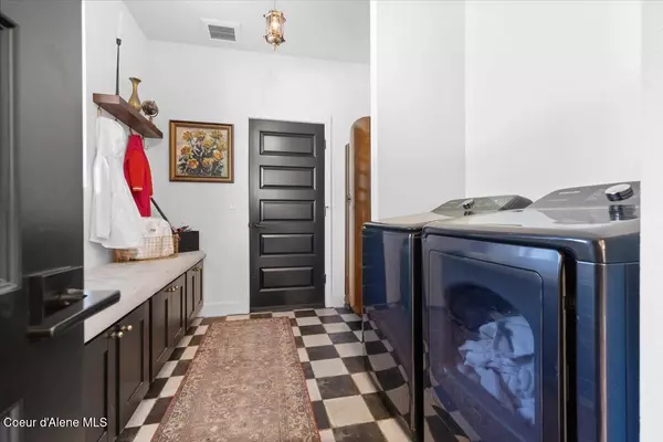 Spirit Lake, ID 83869,218 Wyatt LN