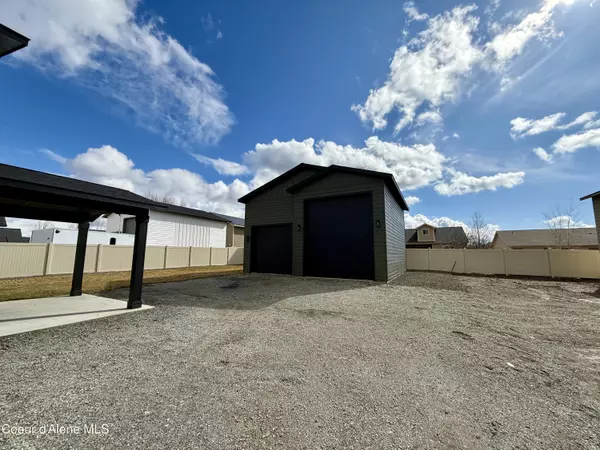 Rathdrum, ID 83858,6690 portrush dr