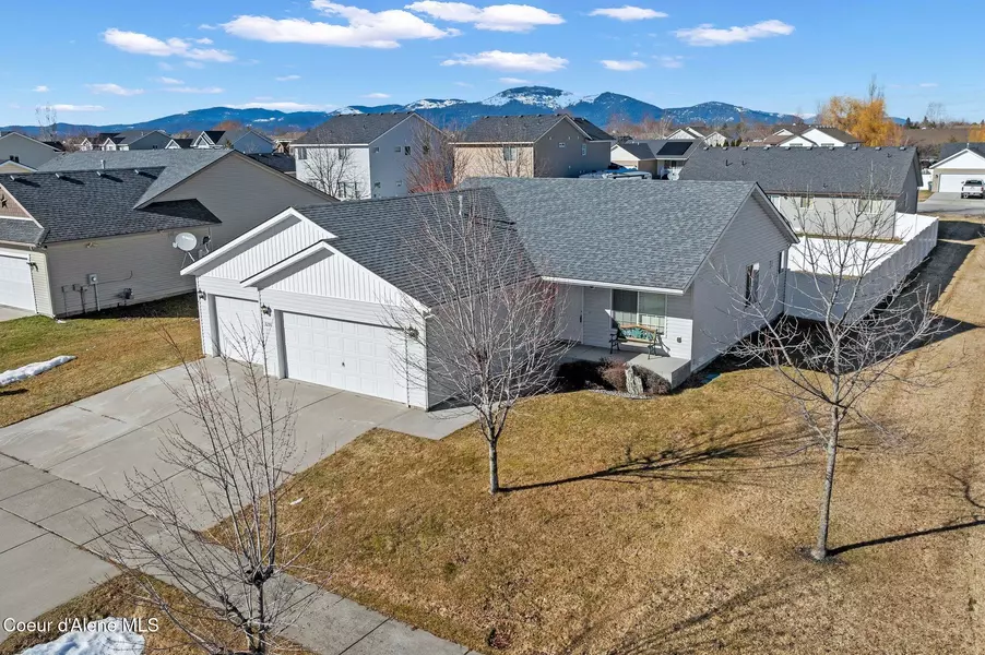 3291 W PARDA DR, Coeur d'Alene, ID 83815