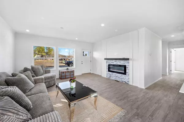 Priest River, ID 83856,256 N 8th St