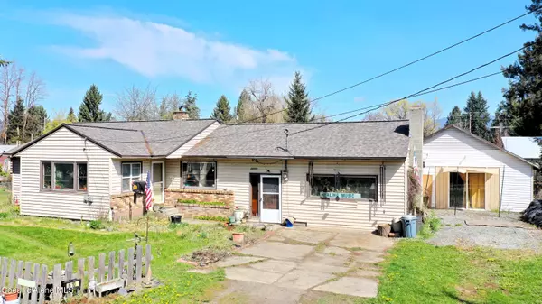 610 E Ockert St, Oldtown, ID 83822