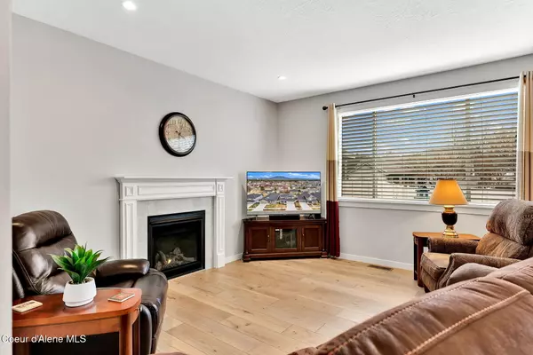 Coeur d'Alene, ID 83815,6894 N DEGAS DR