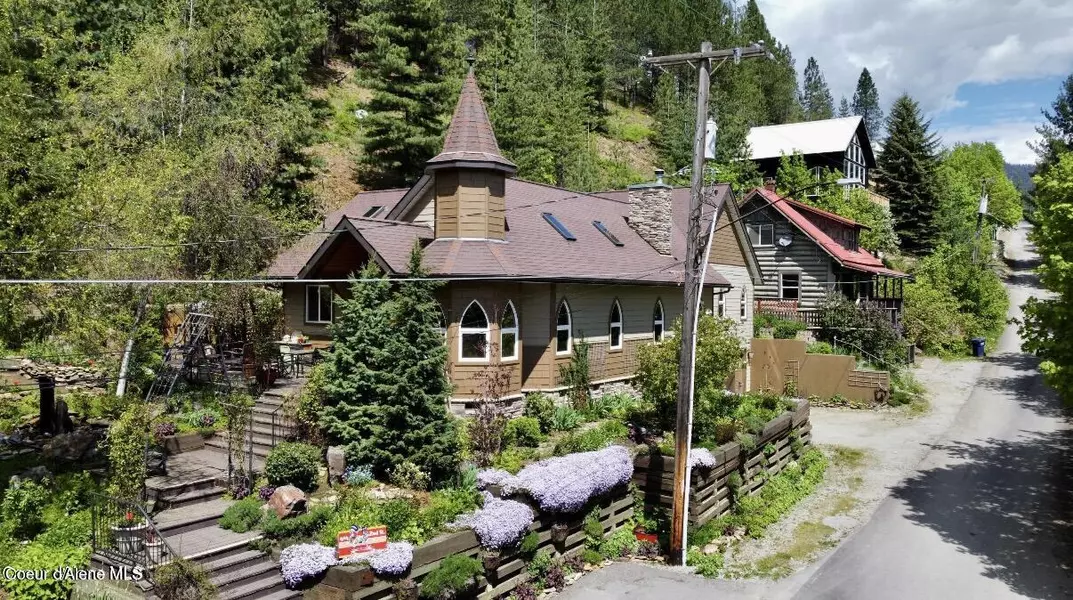 424 2nd St, Kellogg, ID 83837