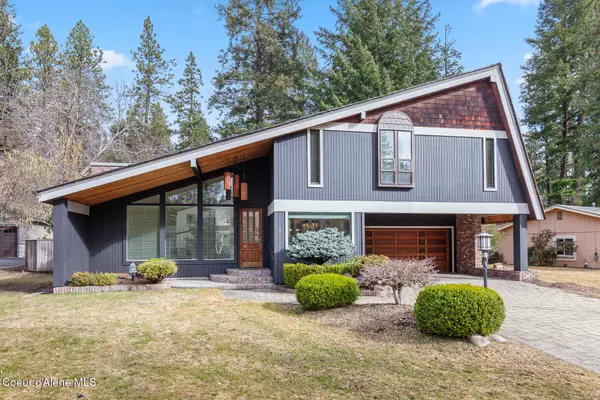 Hayden Lake, ID 83835,1669 E EVERGREEN DR